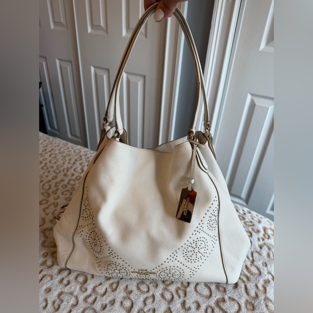 Coach Cream Shoulder Bag Leather 2015 Limited Edition Gold Stud - Picture 3 of 14